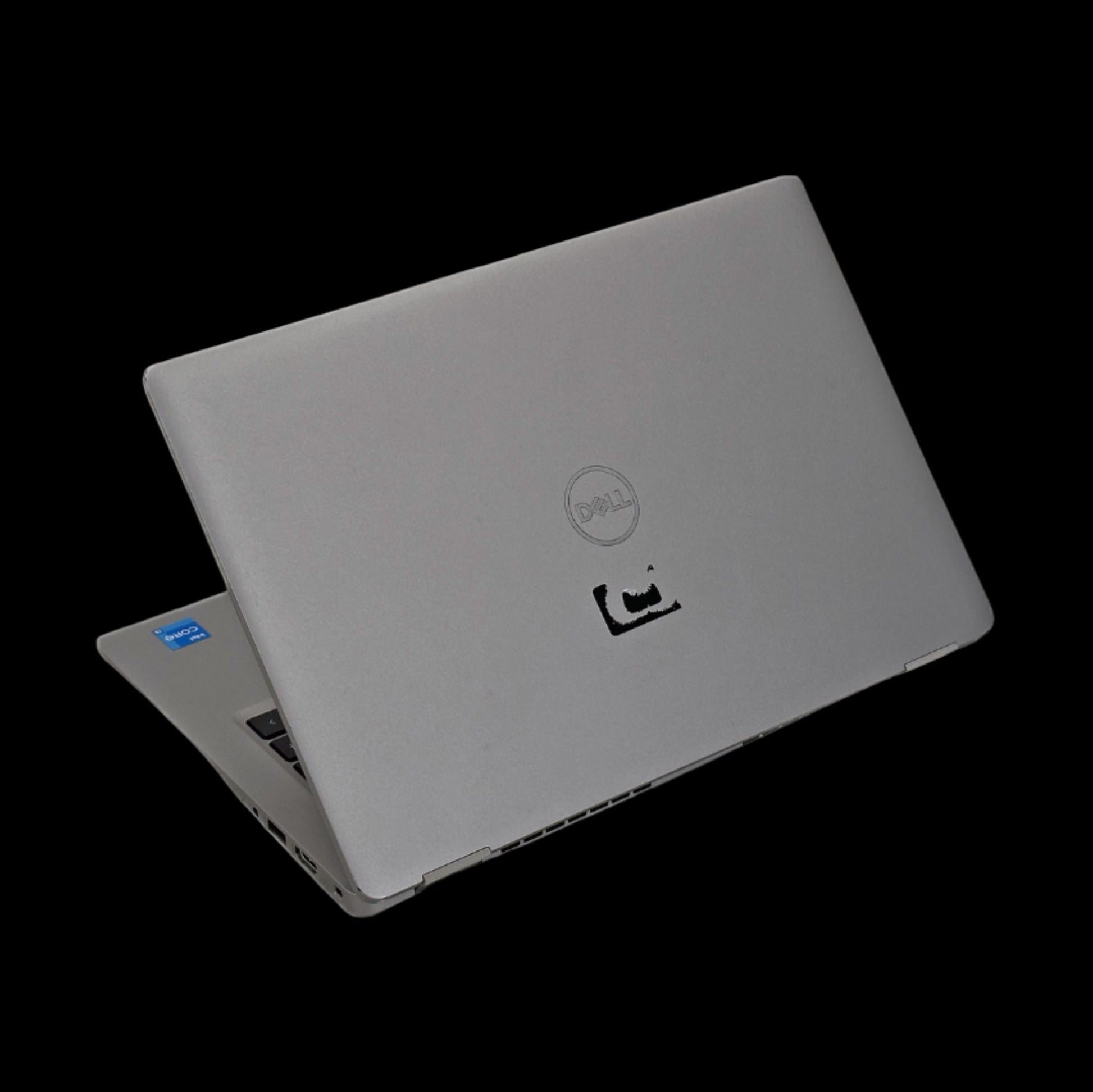 Dell Latitude 5330 kannettava tietokone takaa