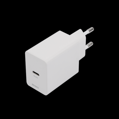 Deltaco USB-C PD seinälaturi ja kaapeli USBC-AC146
